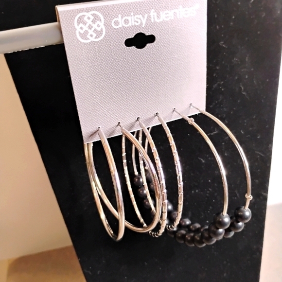 Daisy Fuentes Silver Tone Hoop Trio Set - Picture 1 of 4
